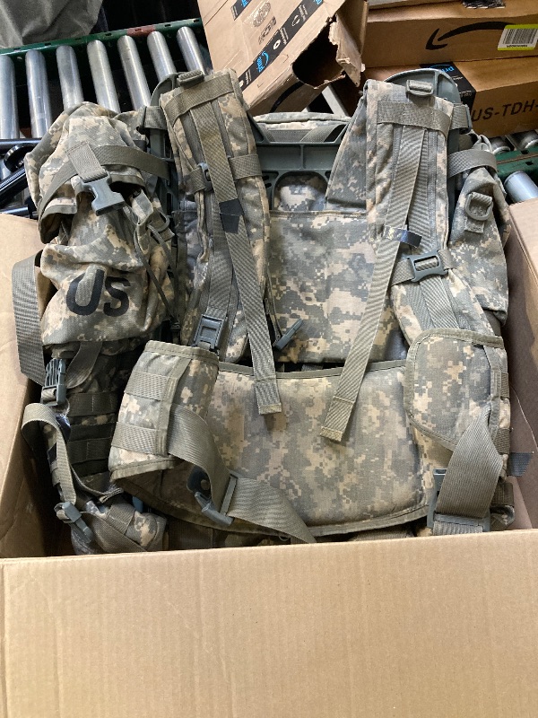 Photo 1 of US Military ACU Assault Pack 3 Day Molle II Backpack Bug Out Bag
