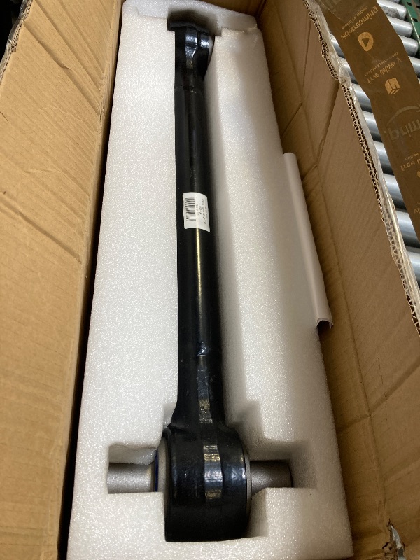 Photo 1 of AIVWUMOT Tracking Torque Rod Assembly 03-04059 0951105 Compatible with Peterbilt Air Leaf Trac Unit Rubber 03-02439
 