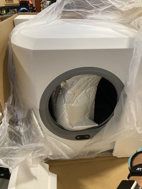Photo 1 of Self Cleaning Litter Box, Large Capacity Automatic Cat Litter Box with APP Control, Safety Sensors, Built-in Deodorizing Scent Box, and 1 Roll Garbage Bags ?White
