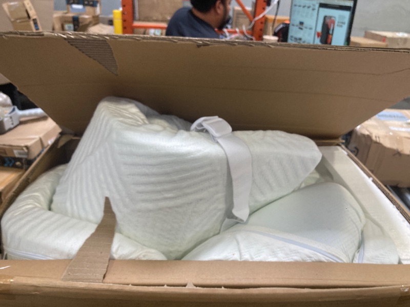 Photo 1 of Queen Rose Queen Size Mattress Topper White Luxury Down Alternative Fiber Mattress Topper with Elastic band