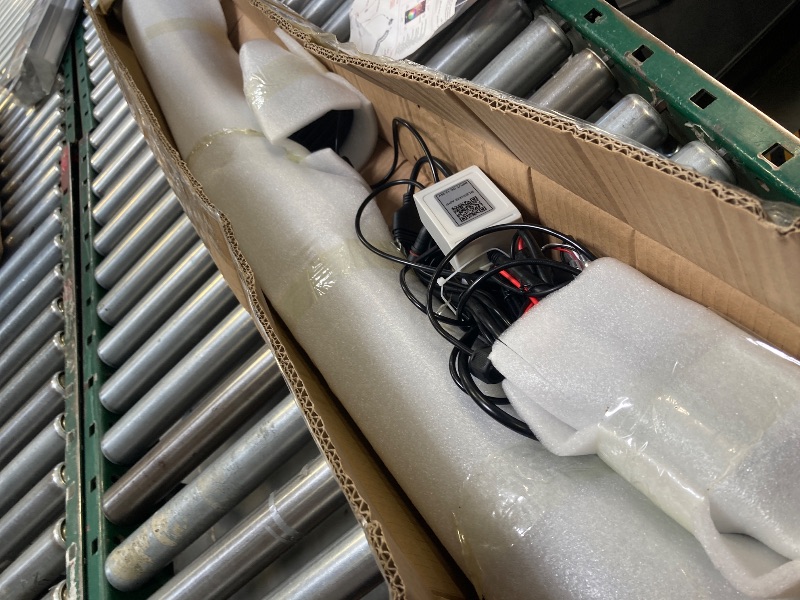 Photo 1 of Automotive light bar 