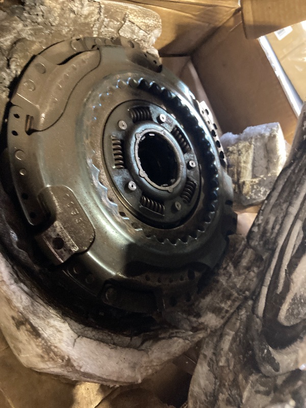 Photo 1 of ENGINE CLUTCH - UNKNOWN CAR