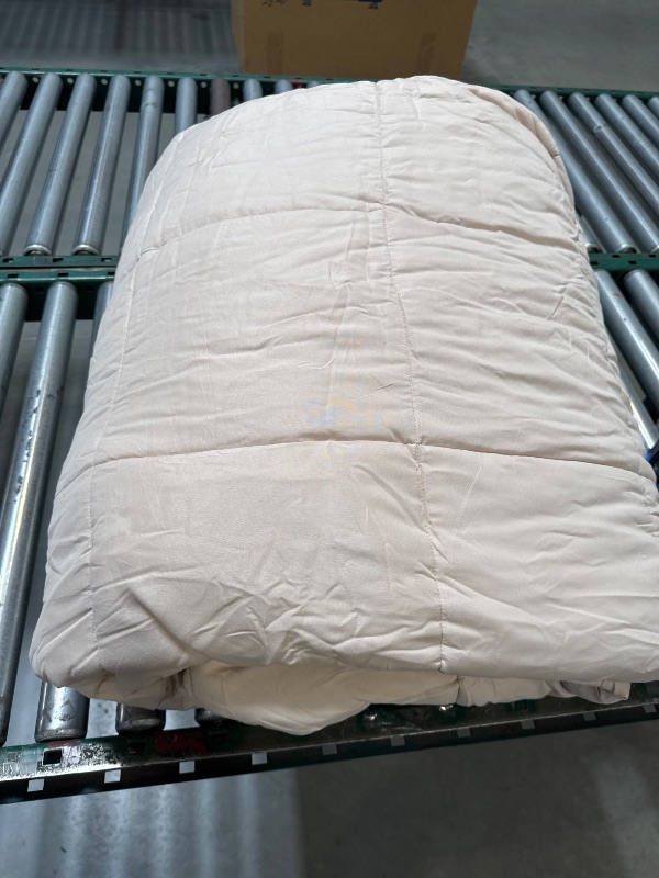 Photo 1 of 120xx136in Comforter 