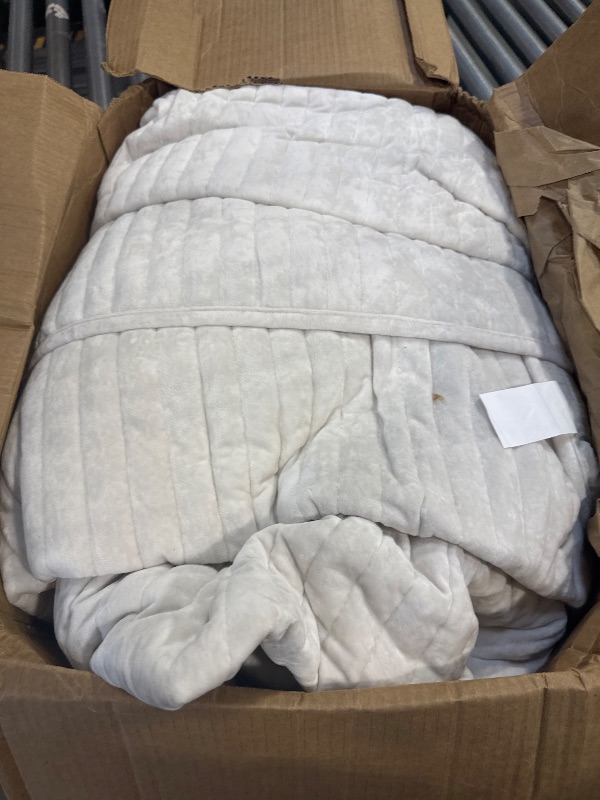 Photo 1 of Velvet Quilt 