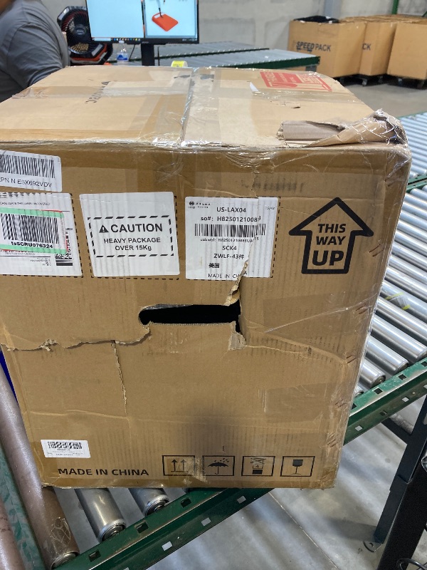 Photo 1 of Anycubic Kobra S1 Combo Multicolor 3D Printer with Anycubic ACE PRO, 4 Multicolor, Drying and Printing at the Same Time, 600mm/s Fast Speed with 320? Hotend, Built-in Camera 44dB Quiet 250*250*250mm