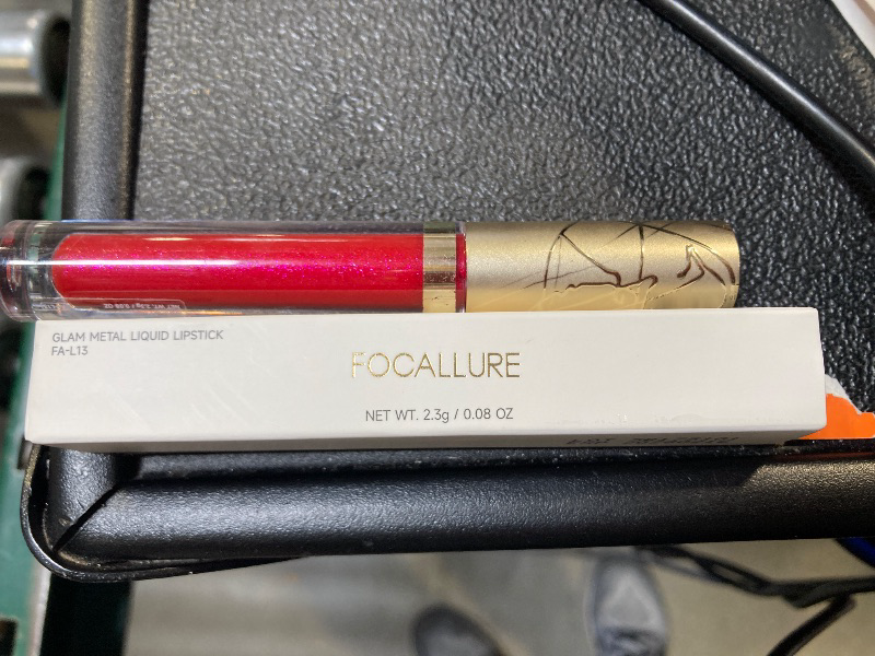 Photo 1 of FOCALLURE Metallic Liquid Lipstick,Non Stick Cup Lip Gloss,High Impact Lip Color with Transfer-proof Wear,Long Lasting & Waterproof Lipstick Makeup for Women,RD05 CHERRY BERRY