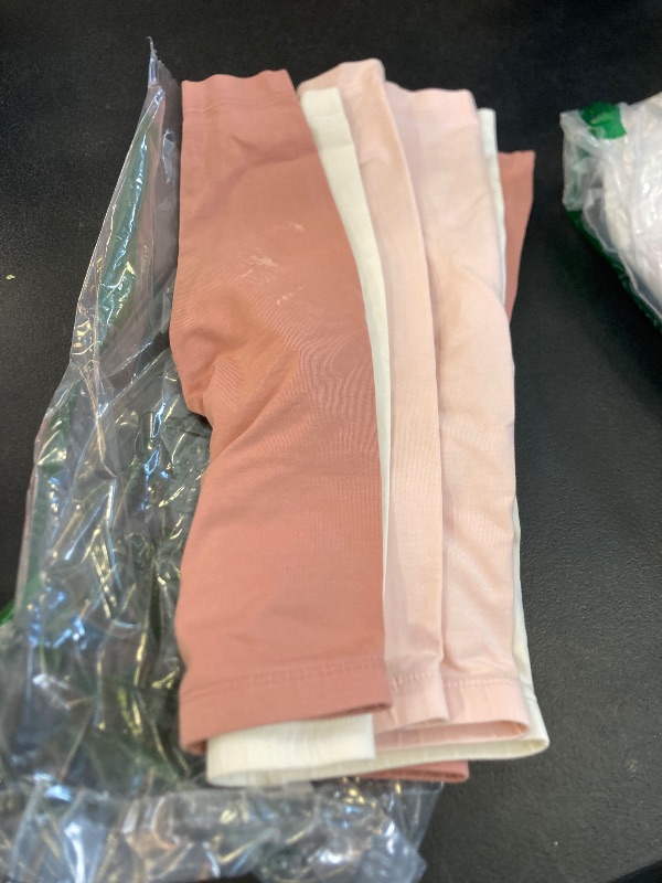 Photo 1 of Amazon Essentials x Sofia Grainge Unisex Babies' Legging, Pack of 3, Ivory/Pink/Terracotta, 6-9 Months