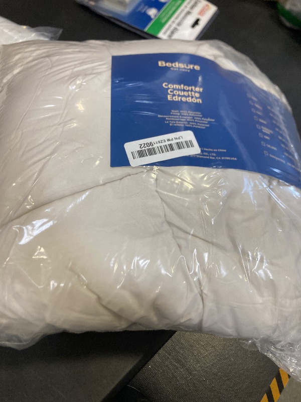 Photo 1 of Bedsure Comforter Duvet Insert - Quilted Comforters Queen Size, All Season Duvet, Down Alternative Bedding, with 8 Tabs, Gifts for Women/Men, White, Queen 88 x 88 Inches