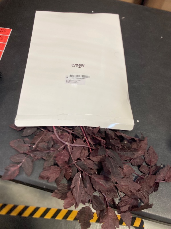 Photo 1 of 3 piece artificial plant leaves  