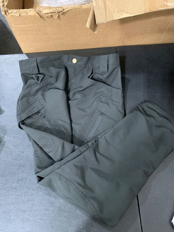 Photo 1 of libin mens golf pants size small