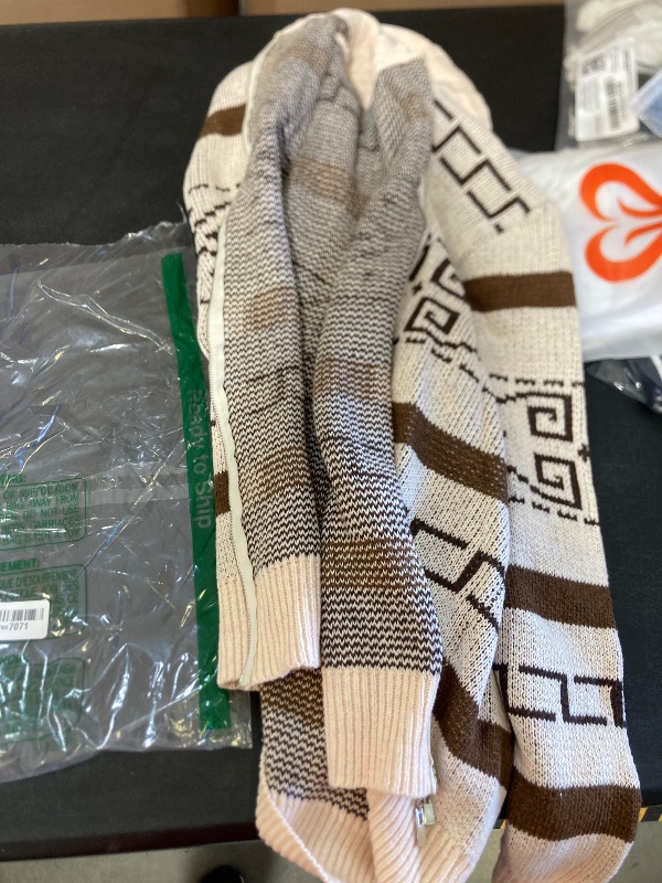 Photo 1 of Big Lebowski The Dude Cosplay Costume Jeffrey Lebowski Pullover Cardigan Sweater (US, Alpha, X-Large, Regular, Regular, Cardigan) zipper doesnt work 