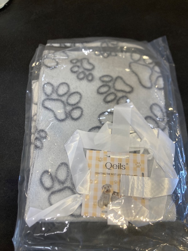 Photo 1 of Pet waterproof blanket