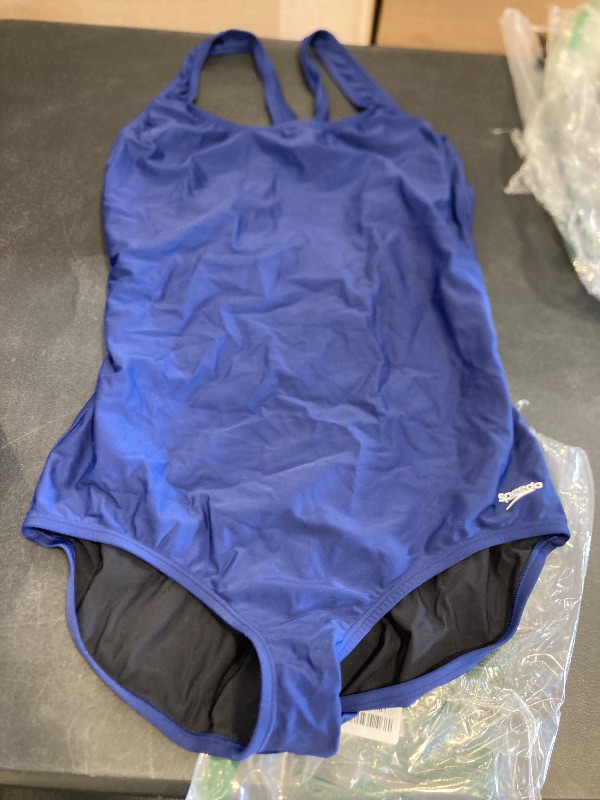 Photo 1 of Speedo Women's Swimsuit One Piece Endurance Ultraback Solid Contemporary Cut
 size 14