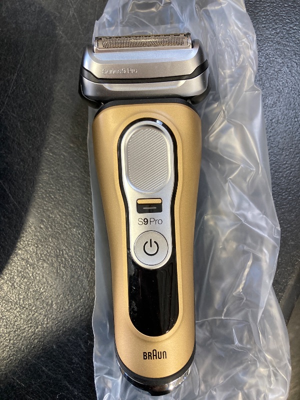 Photo 1 of Braun Series 9 Pro 9419s Electric Shaver for Men, Wet & Dry Shave, Shaving Kit with 4+1 Head with ProLift Trimmer