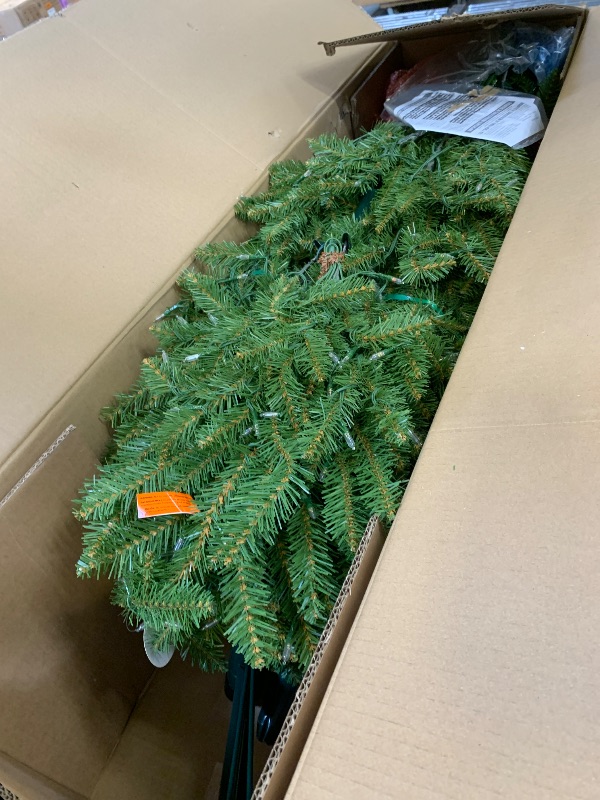 Photo 1 of National Tree Company 7.5 ft Pre-Lit Dunhill Fir Artificial Christmas Tree, 700 LED Lights, 2,514 Tips, PowerConnect, Foot Pedal, 10 Light Functions, Includes Stand, Green