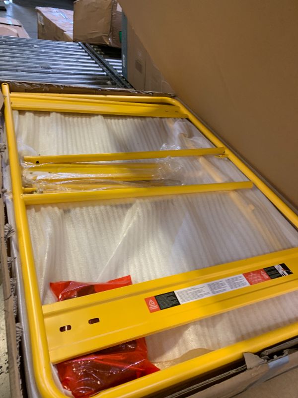 Photo 1 of VEVOR 6 Foot Scaffolding Safety Guardrail, Rustproof Solid Carbon Steel Scaffold Guard Rail of 55.4 lbs Load Capacity, Baker Style Metal Guardrails Accessory System for Scaffolding Platform, Yellow
