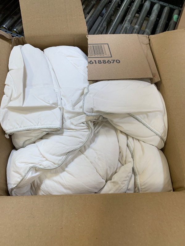 Photo 1 of DWR Luxury Oversized King Down Feather Fibers Comforter, Soft Cotton Blend Cover, High Fill Power Medium Weight, Fluffy Down Feather Fibers Duvet Insert with Ties (120x98 Inches, White)