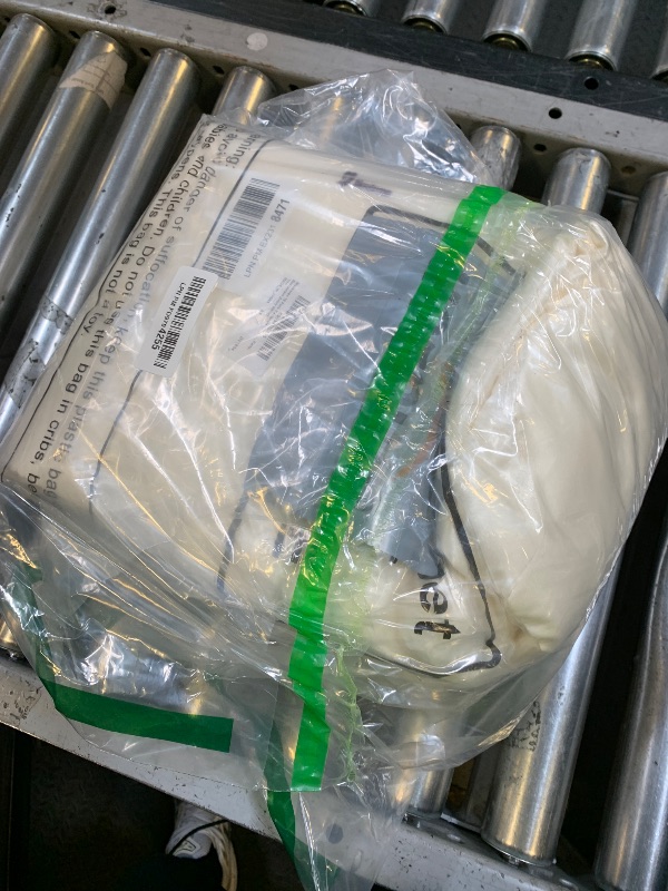 Photo 1 of Moukeren 18 Pack Rectangle Tablecloths 58 x 102 Inch Table Cloth Reusable Washable Polyester Table Clothes Bulk for 6 ft Tables for Wedding, Party, Restaurant (Ivory White)