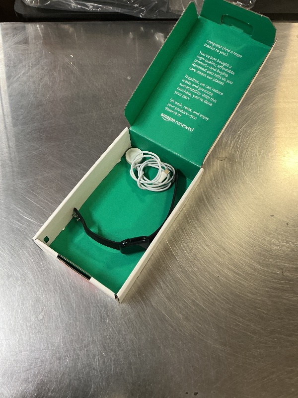 Photo 1 of Apple Watch Series 8 (GPS, 41MM) - Midnight Aluminum Case with Midnight Sport Band S/M (Renewed Premium)