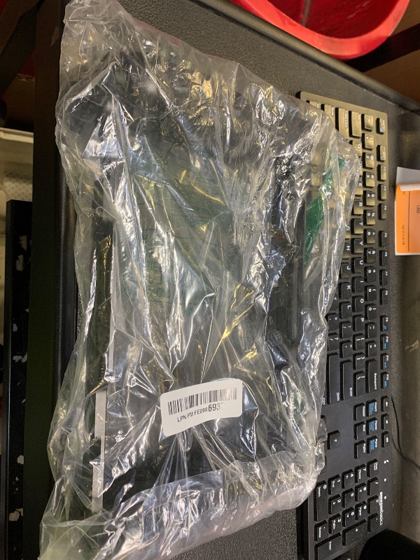 Photo 1 of SmallRig HawkLock Quick Release Camera Cage Kit for Sony A7C II/ A7CR with Integrated Silicone Grip, Full Access Vlog Making Cage for Sony Alpha 7C II/Alpha 7CR with Cable Clamp for HDMI