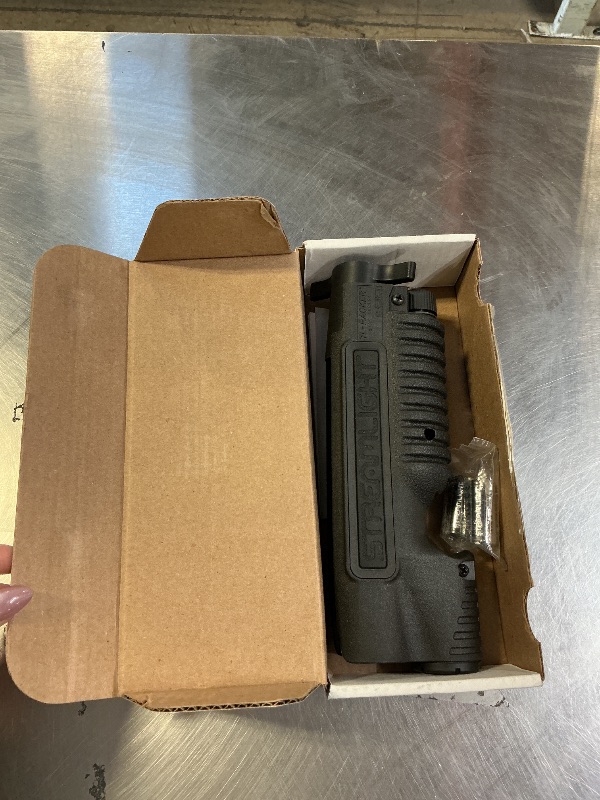 Photo 1 of Streamlight 69600 TL-Racker 1,000-Lumen 20,000-Candela Tactical Integratd Forend Weapon Light with Ambidextrous Controls for Mossberg 500/590 Models Only with Non-Rechargeable Batteries, Black