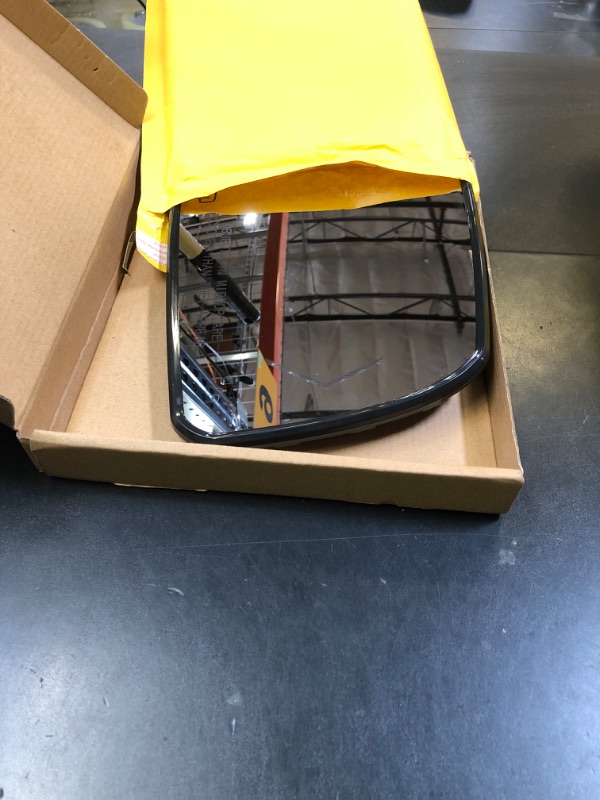 Photo 1 of Passenger Side Heated Turn Signal And Blind Spot Detection Mirror Glass Replacement For 2008-2017 Toyota Sequoia 2007-2020 Toyota Tundra - Side Mirror With Rear Holder