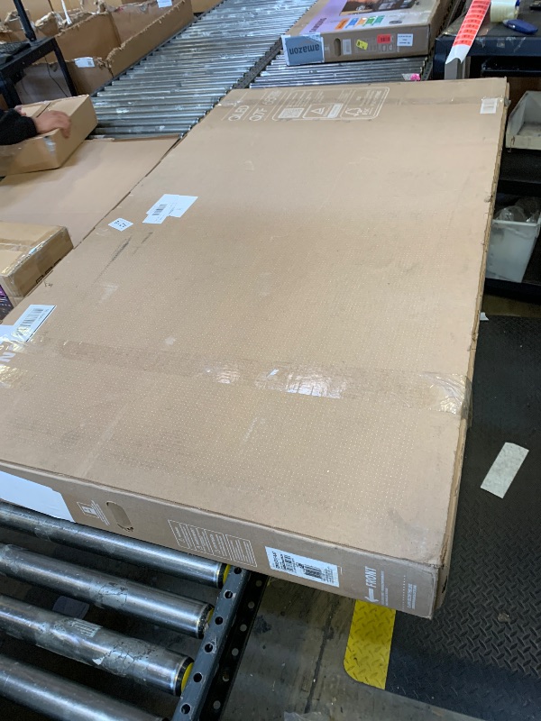 Photo 1 of Samsung 65-Inch Class QLED Q7F Series Samsung Vision AI Smart TV (2025 Model, 65Q7F) Quantum HDR, Object Tracking Sound Lite, Q4 AI Gen1 Processor, 4K upscaling, Gaming Hub, Alexa Built-in