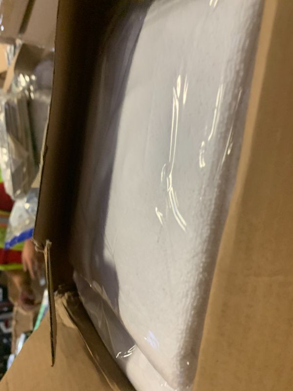 Photo 1 of Shimeyao 36 Pack 36 Pack Salon Hand Towels Bulk 16 x 27 Inches Bleach Proof Towels Absorbent Microfiber Hand Towel Quick Drying Hair Towel for Salon Gym Bath Spa Home (White)