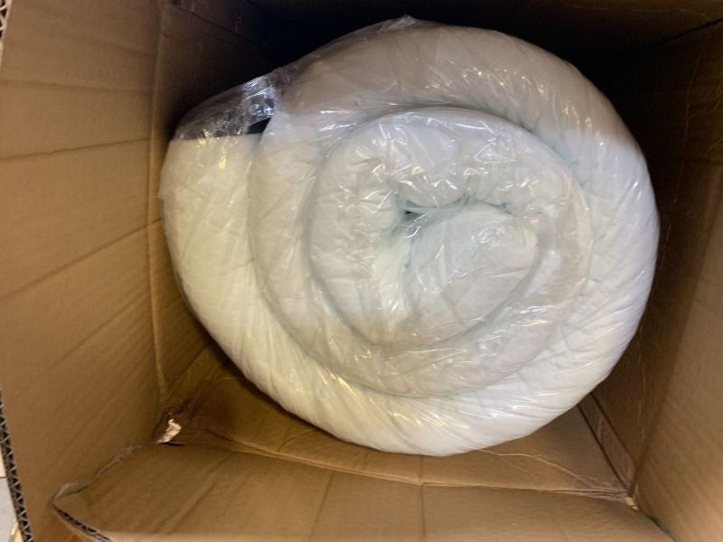 Photo 1 of MATTRESS TOPPER