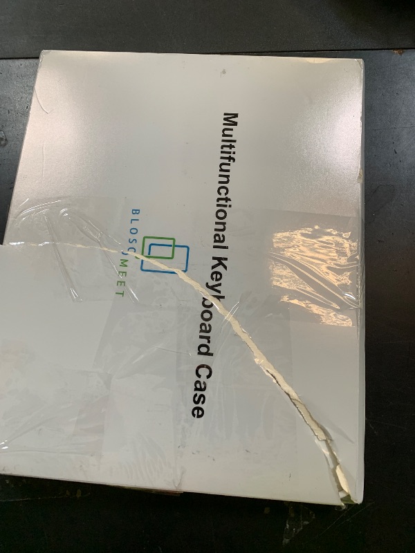 Photo 1 of BLOSOMEET Clear Magnetic Keyboard Case for iPad Pro 13 Inch (M5/M4, 2025/2024), 7-Color Backlight & Native Gesture Trackpad & Kickstand, Lift Top Detachable Protective Cover with Pen Holder, White