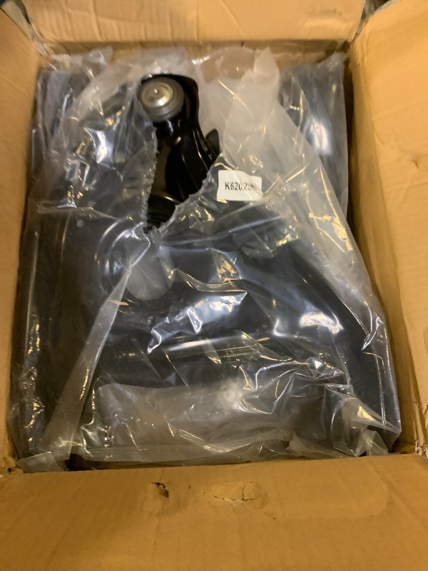 Photo 1 of Tiezful 2PCS Front Lower Control Arm w/Ball Joints Fits for Chevy 1995-2005 Blazer, 1982-2003 S10, 1987-1995 LLV, for GMC 1992-2001 Jimmy, 1991-2003 Sonoma, 1982-1991 S-15 Replacement K620252 K620251