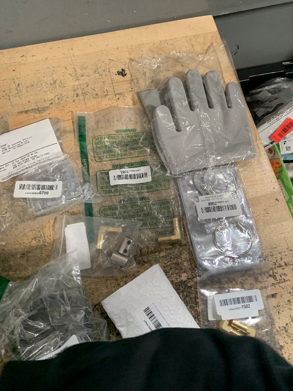 Photo 1 of  8  ASSORTED MISC ITEM 