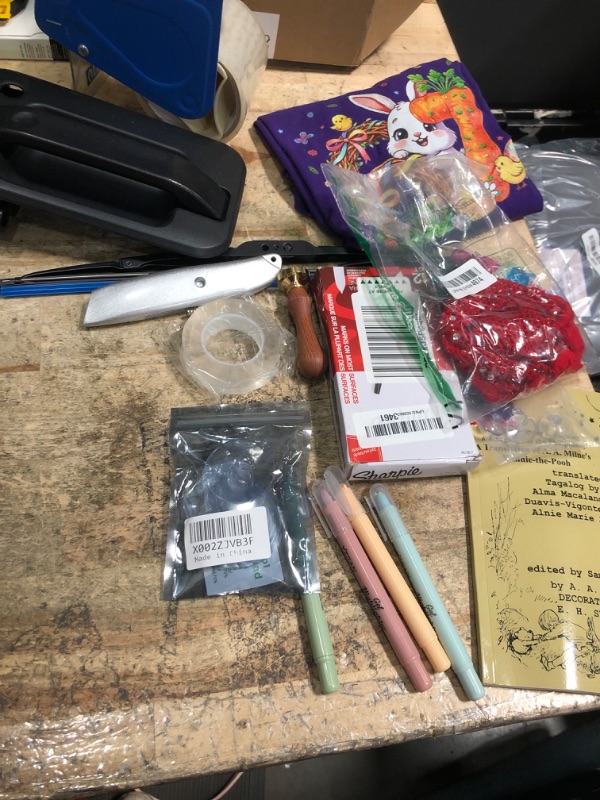 Photo 1 of **SOLD AS IS**NOT REFUNDABLE** MISCELLANEOUS BUNDLE OF ASSORTED GOODS