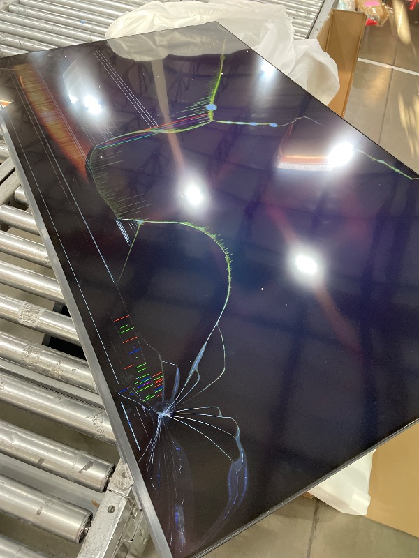 Photo 1 of (broken screen)(sold for parts) Samsung 65-Inch Class Crystal UHD U8000F 4K Smart TV (2025 Model) Endless Free Content, Crystal Processor 4K, MetalStream Design, Knox Security, Alexa Built-in