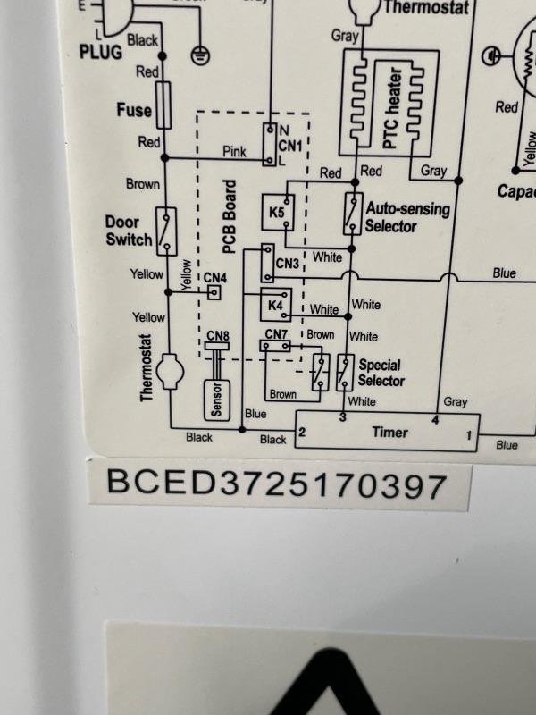 Photo 1 of (tested)(functional) BLACK+DECKER BCED37 Compact Dryer for Standard Wall Outlet, Small, 4 Modes, Load Volume 13.2 lbs., White