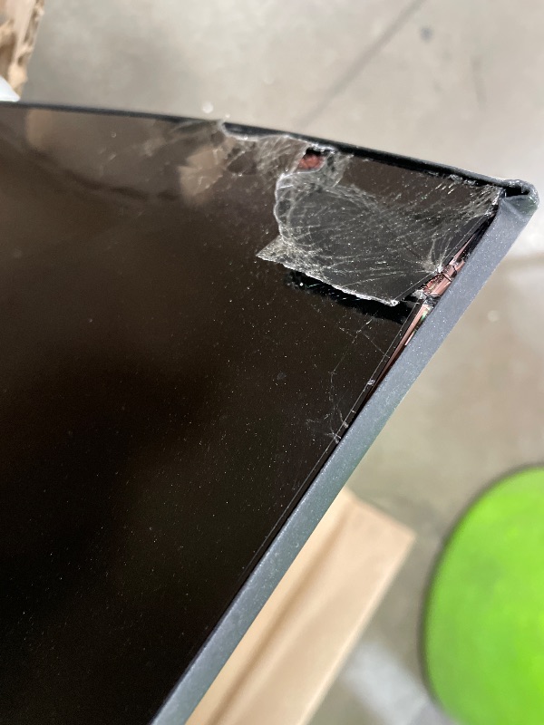Photo 1 of (broken screen)(sold for parts) Samsung 50-Inch Class Crystal UHD U8000F 4K Smart TV (2025 Model) Endless Free Content, Crystal Processor 4K, MetalStream Design, Knox Security, Alexa Built-in
