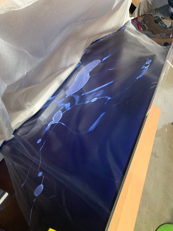 Photo 1 of (broken screen) Samsung 85-Inch Class Crystal UHD U8000F 4K Smart TV (2025 Model) Endless Free Content, Crystal Processor 4K, MetalStream Design, Knox Security, Alexa Built-in
