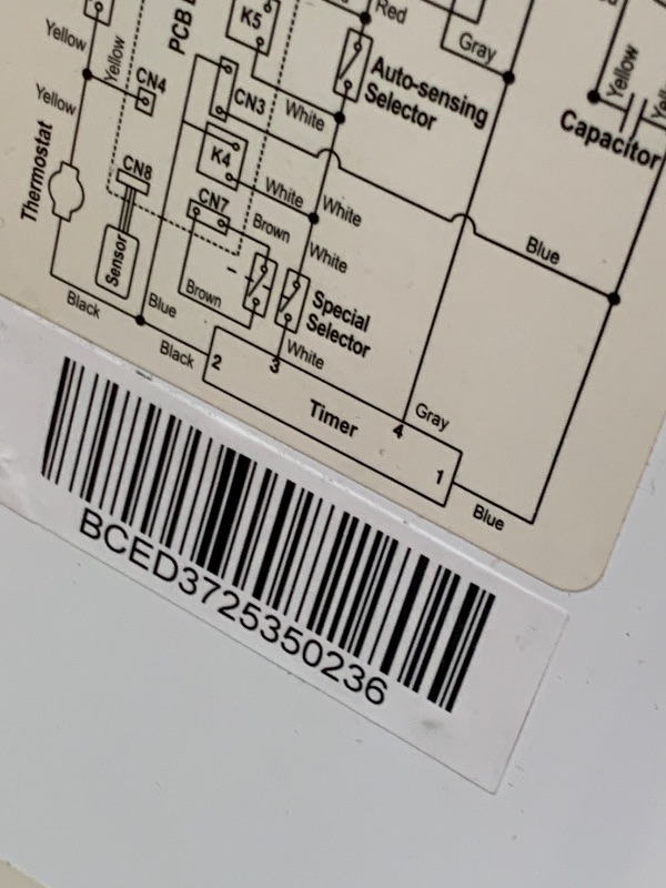 Photo 1 of (tested)(functional) BLACK+DECKER BCED37 Compact Dryer for Standard Wall Outlet, Small, 4 Modes, Load Volume 13.2 lbs., White