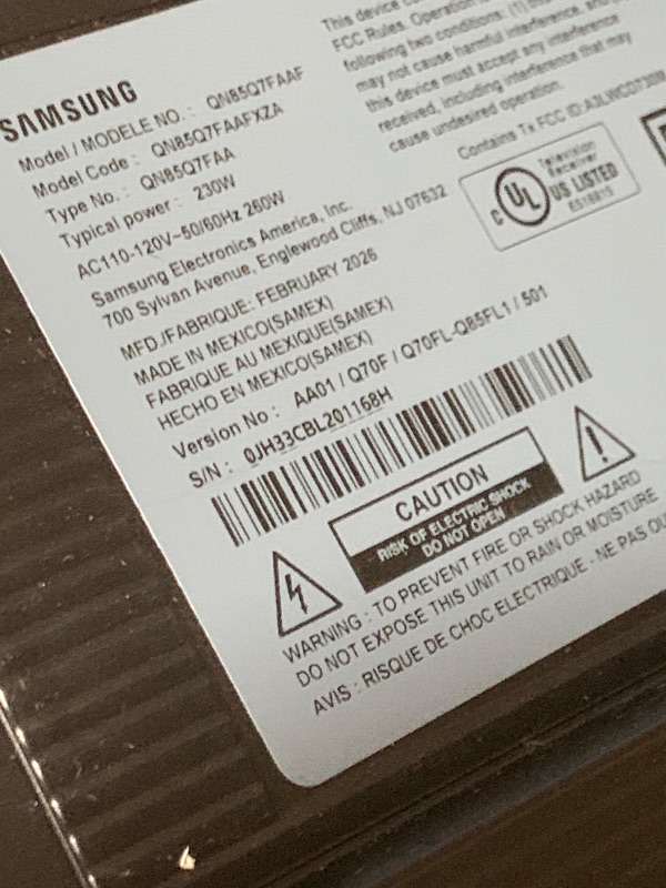 Photo 1 of (damaged screen) Samsung 85-Inch Class QLED Q7F Series Samsung Vision AI Smart TV (2025 Model, 85Q7F) Quantum HDR, Object Tracking Sound Lite, Q4 AI Gen1 Processor, 4K upscaling, Gaming Hub, Alexa Built-in