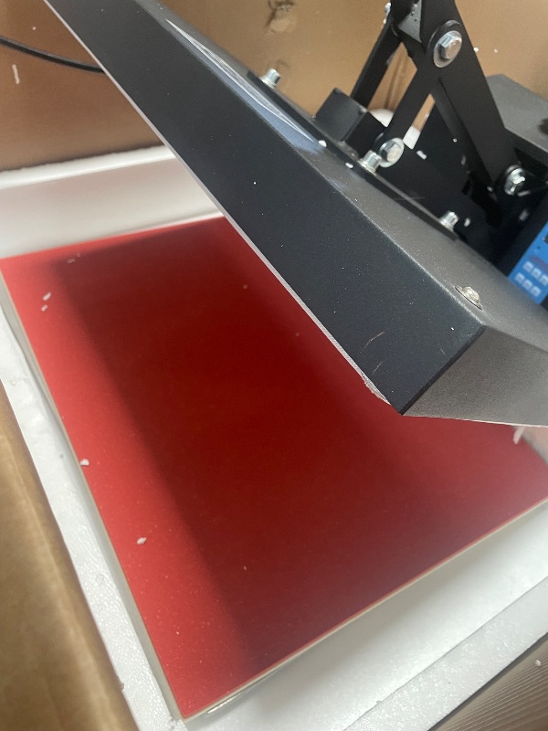 View 4 of (pugged in)(does not power on) VEVOR 16x20 Heat Press, 1700W High Pressure Clamshell Heat Press Machine for T Shirts, Large Professional Digital Control Heat Transfer Machine for Sublimation, Vinyl, Heat Transfer Projects