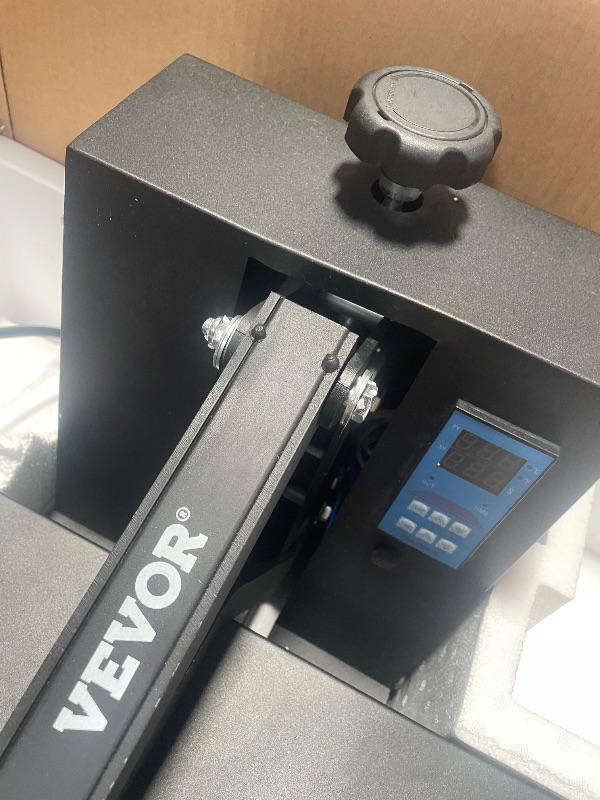 View 6 of (pugged in)(does not power on) VEVOR 16x20 Heat Press, 1700W High Pressure Clamshell Heat Press Machine for T Shirts, Large Professional Digital Control Heat Transfer Machine for Sublimation, Vinyl, Heat Transfer Projects