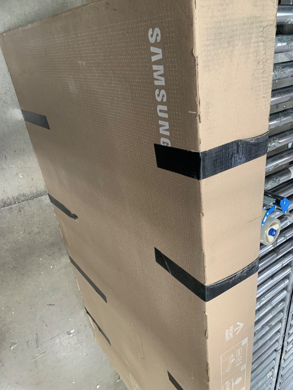 Photo 1 of **DAMAGE TO THE SCREEN**Samsung 75-Inch Class Neo QLED QN70F 4K Mini LED Smart TV (2025 Model) NQ4 AI Gen2 Processor, Quantum Matrix Technology Slim, Motion Xcelerator 144Hz, Samsung Vision AI, Alexa Built-in