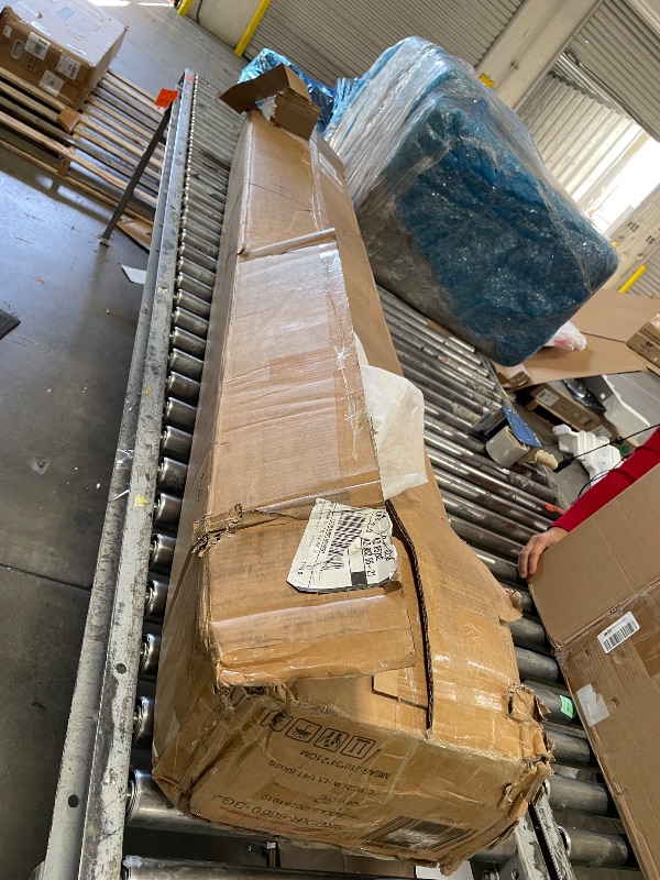 Photo 1 of ** Only box # 1is included missing box # 2 *** DNYN Twin Size Velvet Daybed Frame with Pop-up Trundle Bed for Bedroom Guest/Living Room, Space-Saving Upholstered Sofabed with USB Port & Side Pocket, No Box Spring Needed