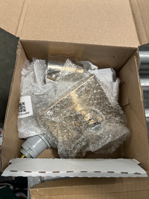 Photo 1 of **MISSING PARTS**
Delta Velum 14 Series Shower Faucet Set, Brushed Gold Shower Head and Handle Set, Valve Trim Kit, Champagne Bronze T14237-CZ (Valve Not Included)