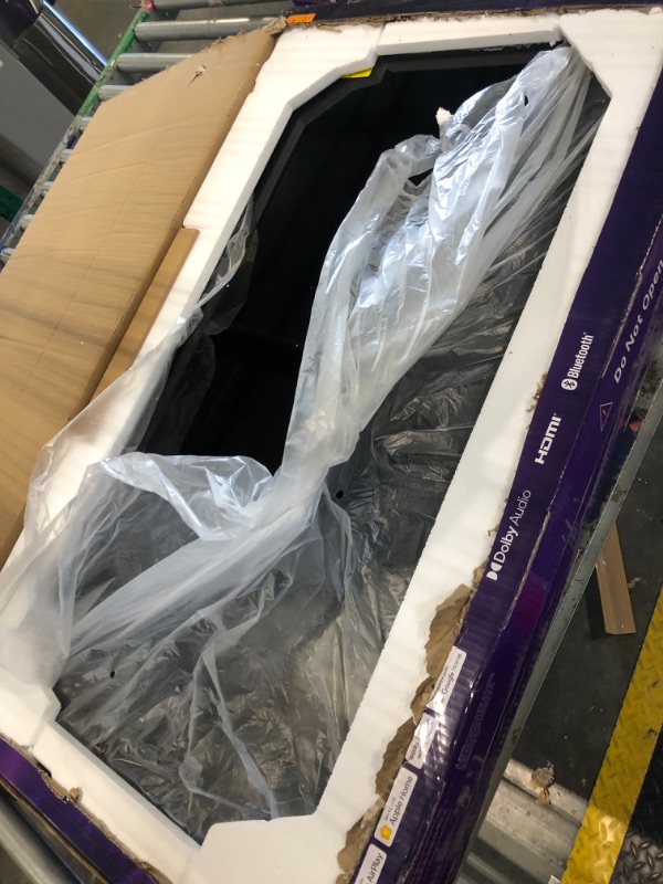 Photo 1 of *** SCREEN DOES NOT TURN ON SOLD FOR PARTS ***** Roku Smart TV – 40-Inch Select Series, 1080p Full HD TV – Roku TV with Voice Remote – Flat Screen LED Television with Wi-Fi for Streaming Live Local News, Sports, Family Entertainment