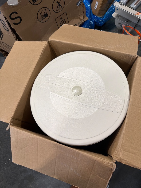 Photo 1 of ** SOLD AS IS NO REFUND/RETUEN SEE COMMENTS
IRON Pro 2 Combination water softener iron filter Fleck 5600SXT digital metered valve for whole house (80,000 Grains, Almond)