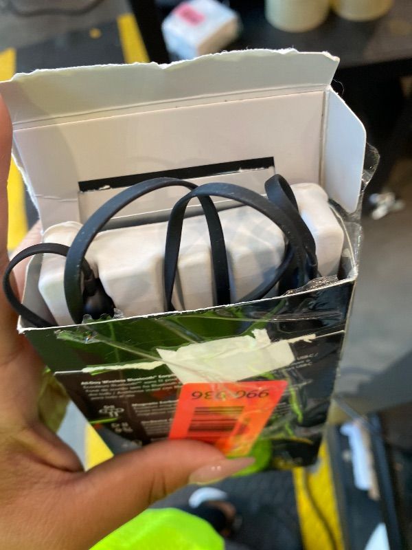 Photo 1 of **UNTESTED**
Beats Flex Wireless Earbuds - Apple W1 Headphone Chip, Magnetic Earphones, Class 1 Bluetooth, 12 Hours of Listening Time, Built-in Microphone - Black