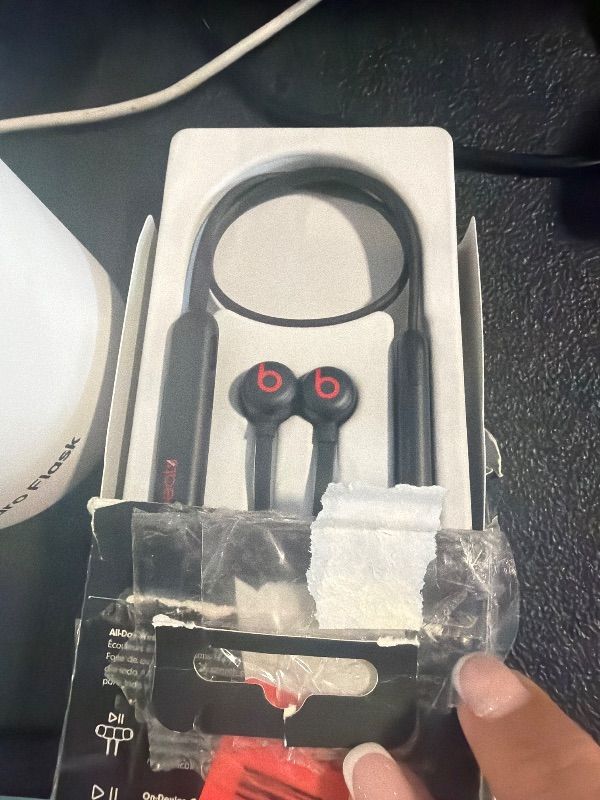 Photo 1 of **UNTESTED**
Beats Flex Wireless Earbuds - Apple W1 Headphone Chip, Magnetic Earphones, Class 1 Bluetooth, 12 Hours of Listening Time, Built-in Microphone - Black