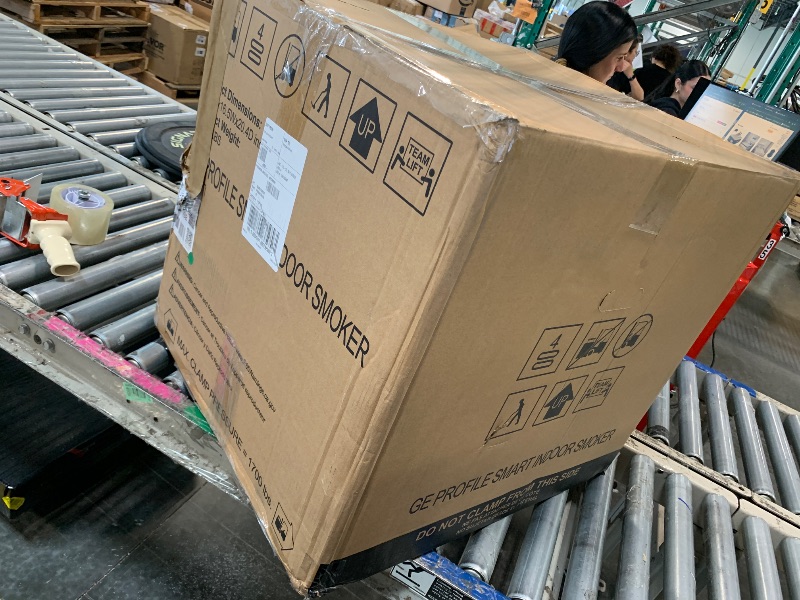 Photo 1 of ****FACTORY SEALED****
GE Profile™ Smart Indoor Pellet Smoker, with Active Smoke Filtration, 5 Smoke Control Settings, WiFi Connected, Electric, Countertop BBQ Appliance, Black