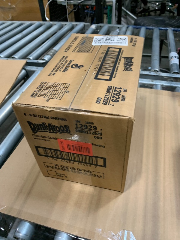 Photo 1 of **** EXP MAY 5/ 2026 ******* DunkAroos Chocolate Cookies and Double Chocolate Frosting, 6 Count (Pack of 6)